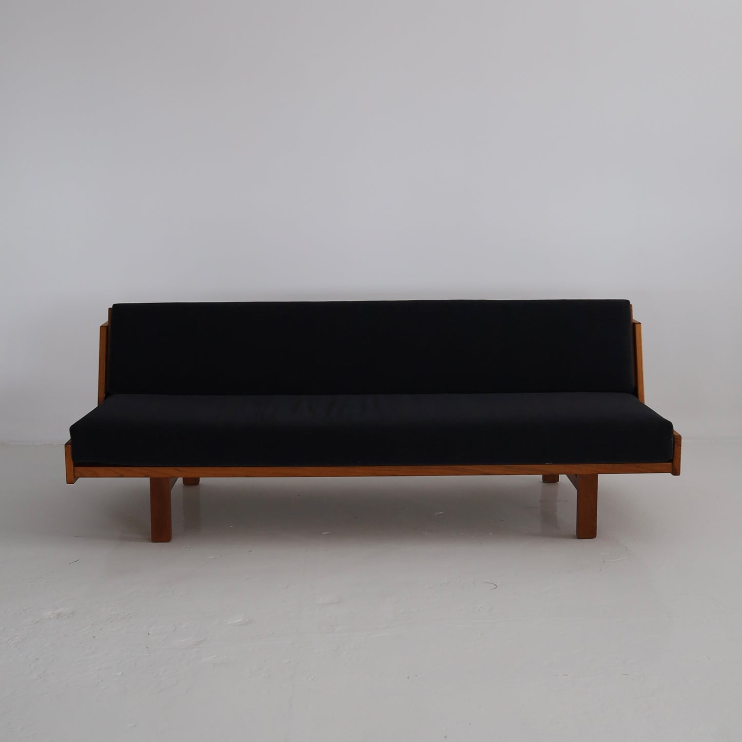 Hans Wegner Ge-258 Daybed