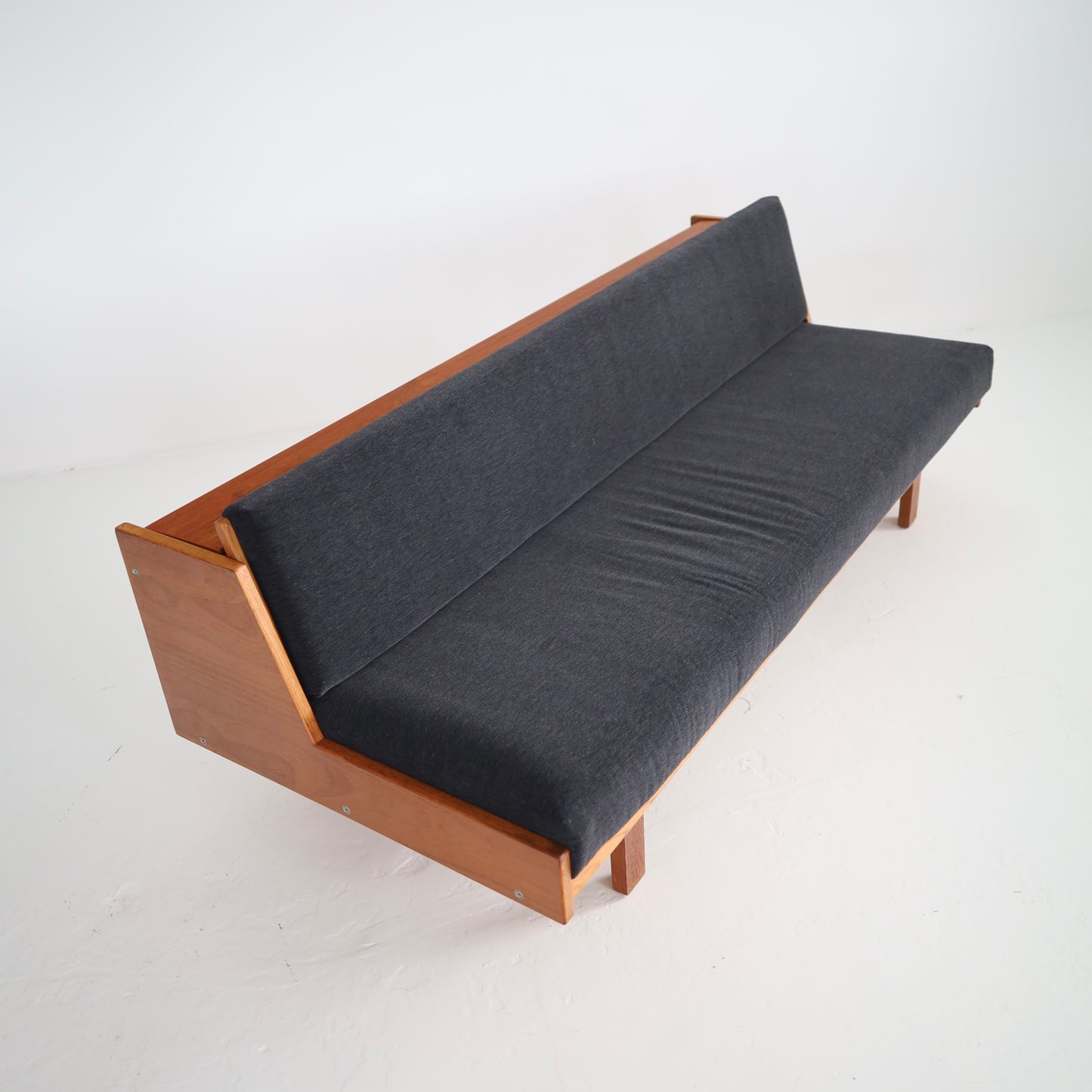 Hans Wegner Ge-258 Daybed
