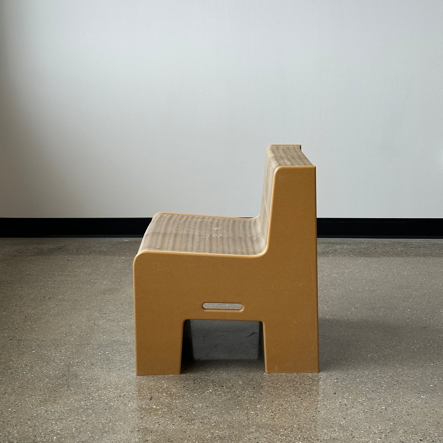 Chi-shen Chiu Flexible Loveseat