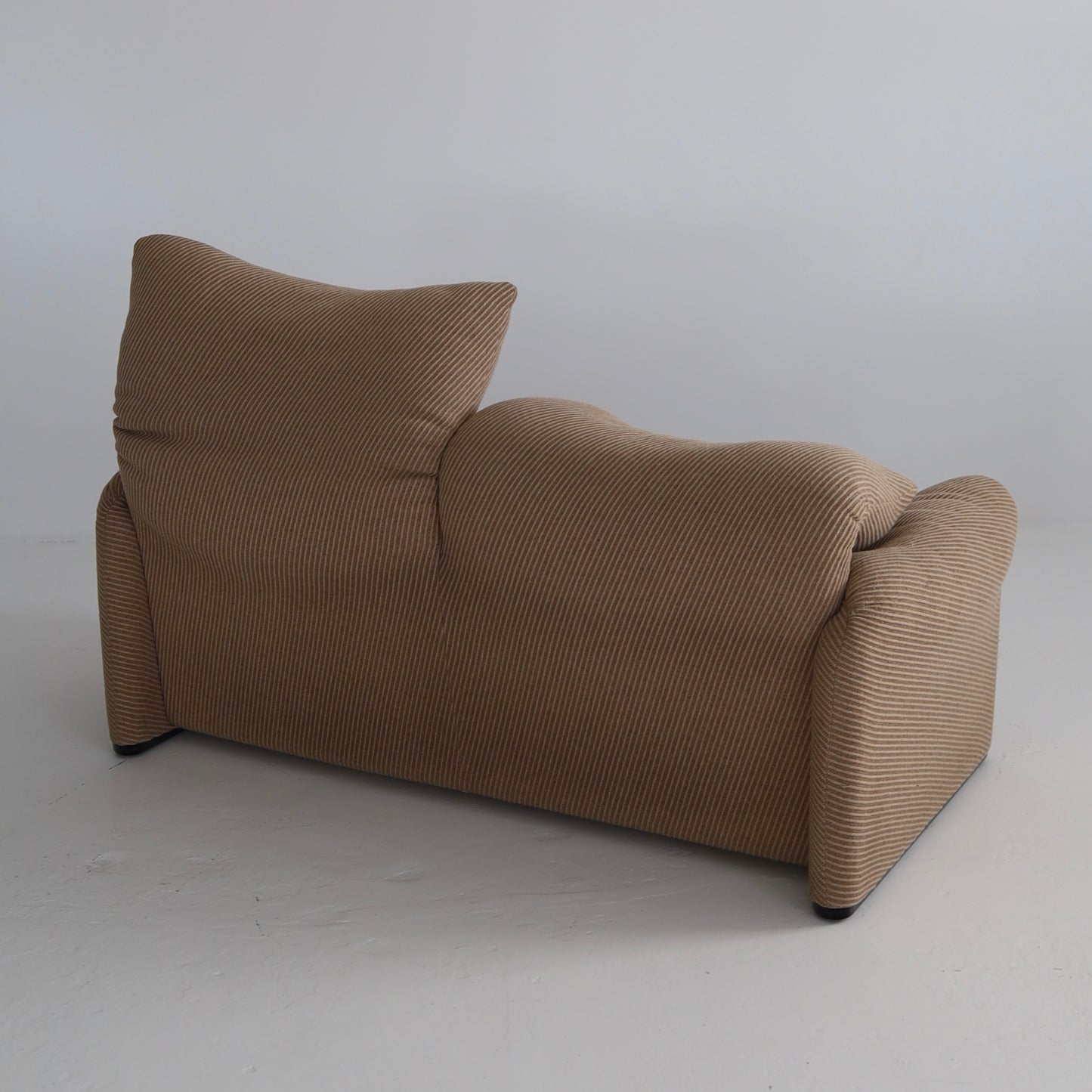Vico Magistretti “Maralunga” Loveseat