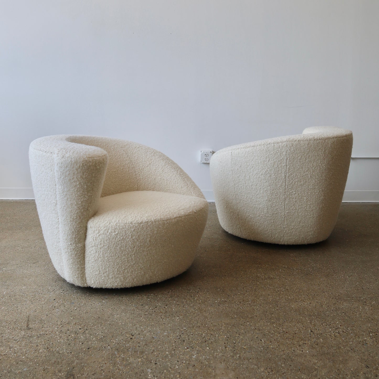 Vladimir Kagan “Nautilus” Chairs, a pair
