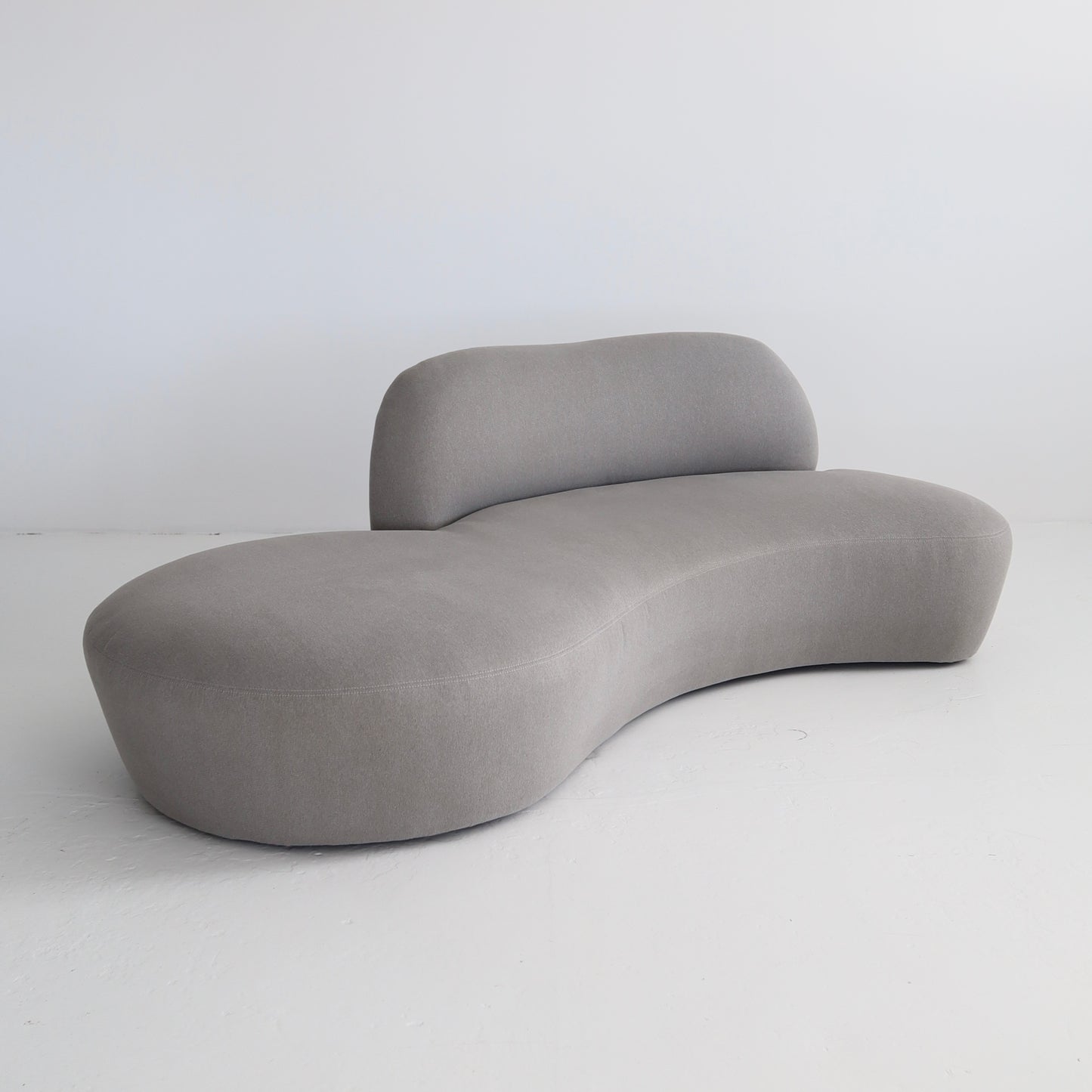 Vladimir Kagan “Zoe” Sofa
