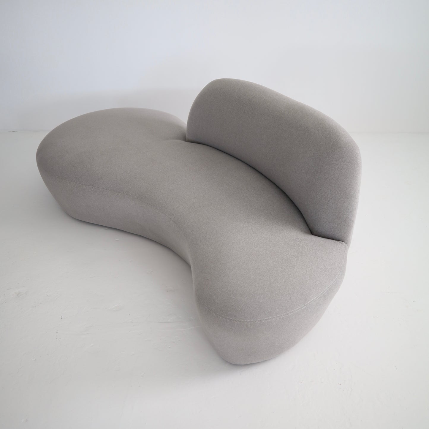 Vladimir Kagan “Zoe” Sofa