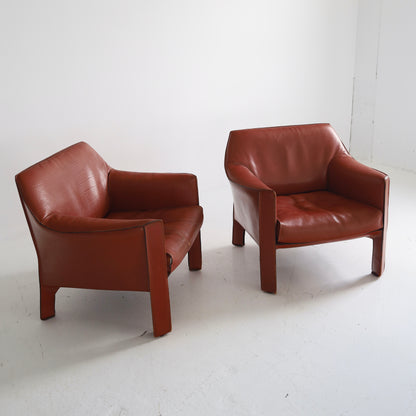 Mario Bellini 415 Cab Lounge Chairs, a pair