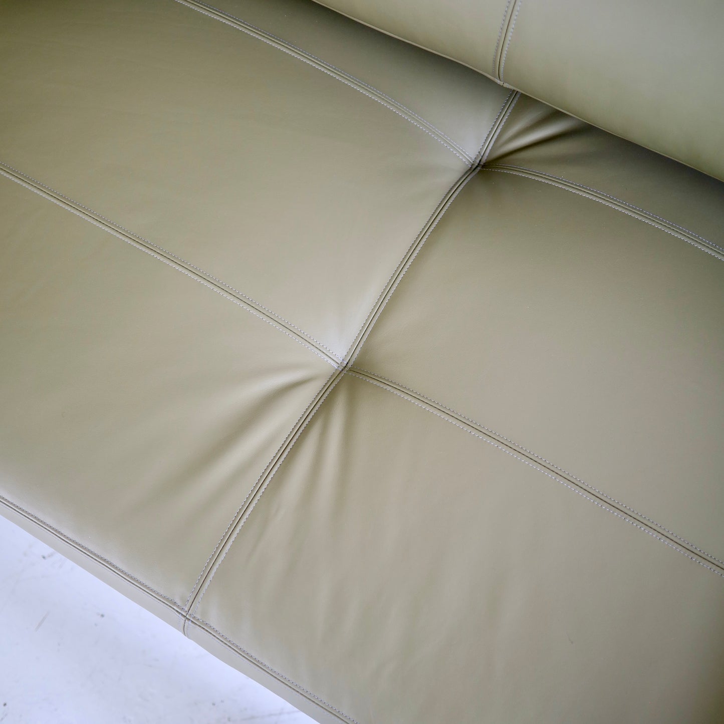 Vladimir Kagan “Matinee” Sofa