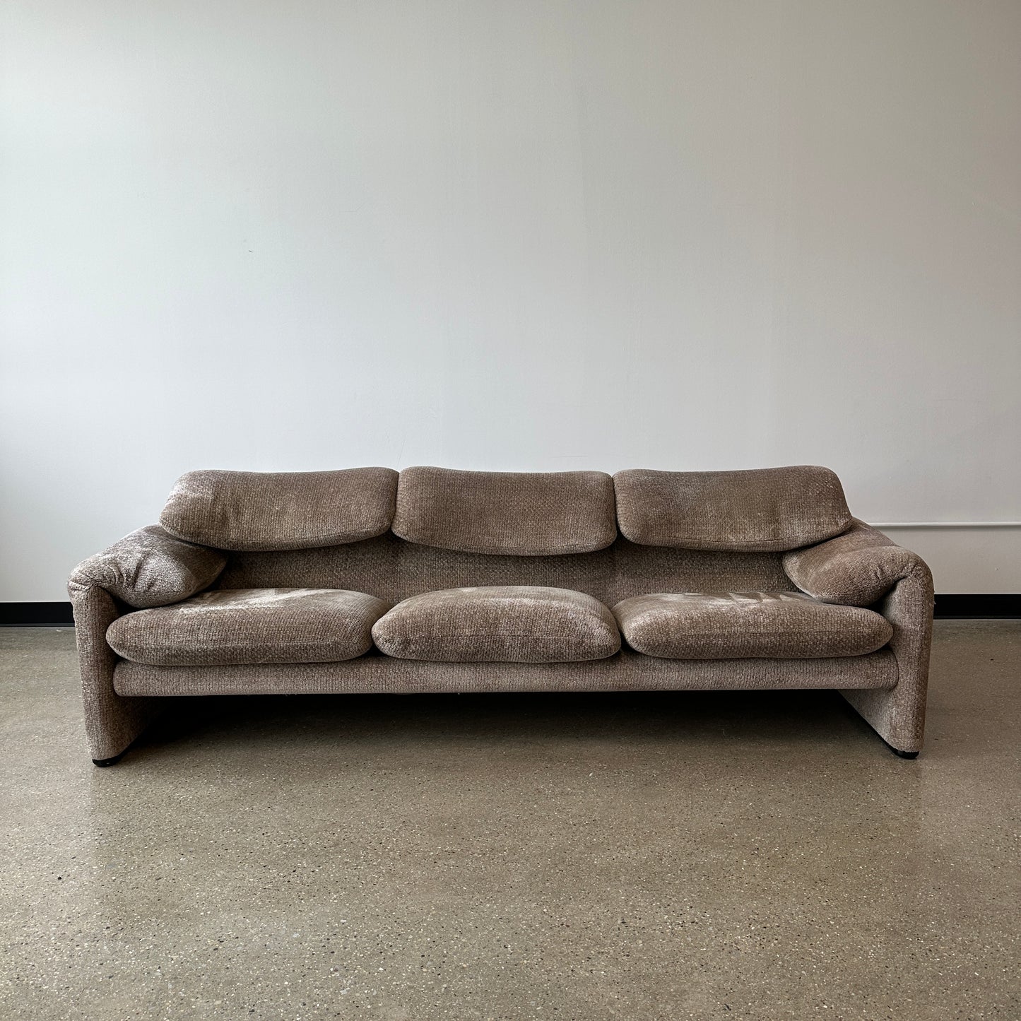 Vico Magistretti “Maralunga” Sofa