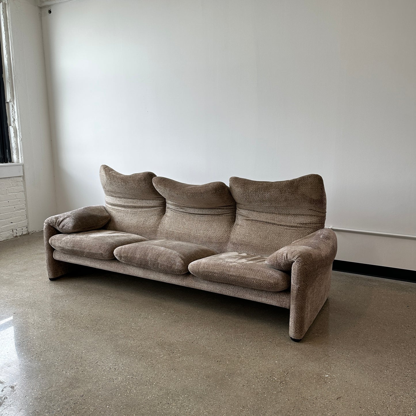 Vico Magistretti “Maralunga” Sofa