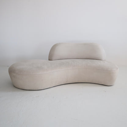 Vladimir Kagan “Zoe” Sofa
