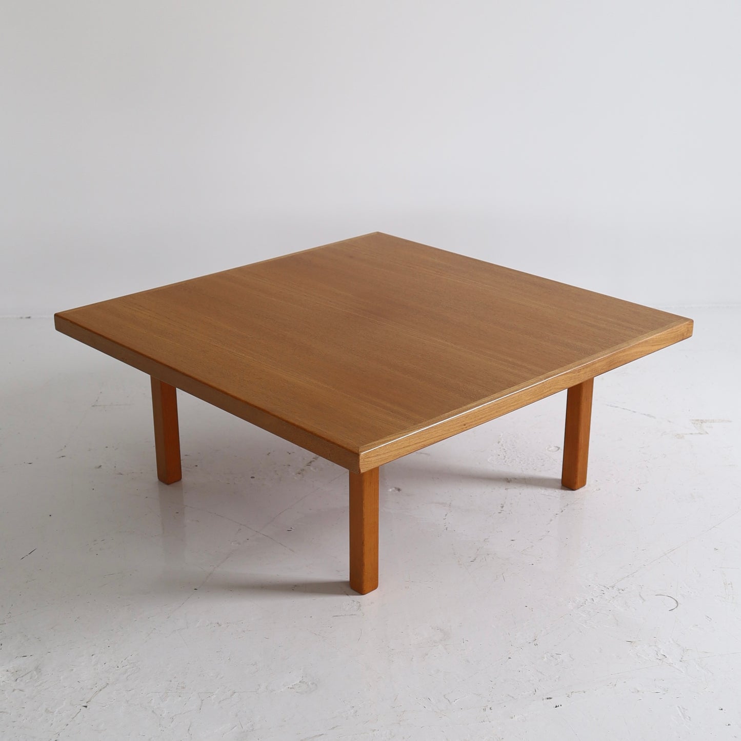 Hans Wegner GE-378 Coffee Table
