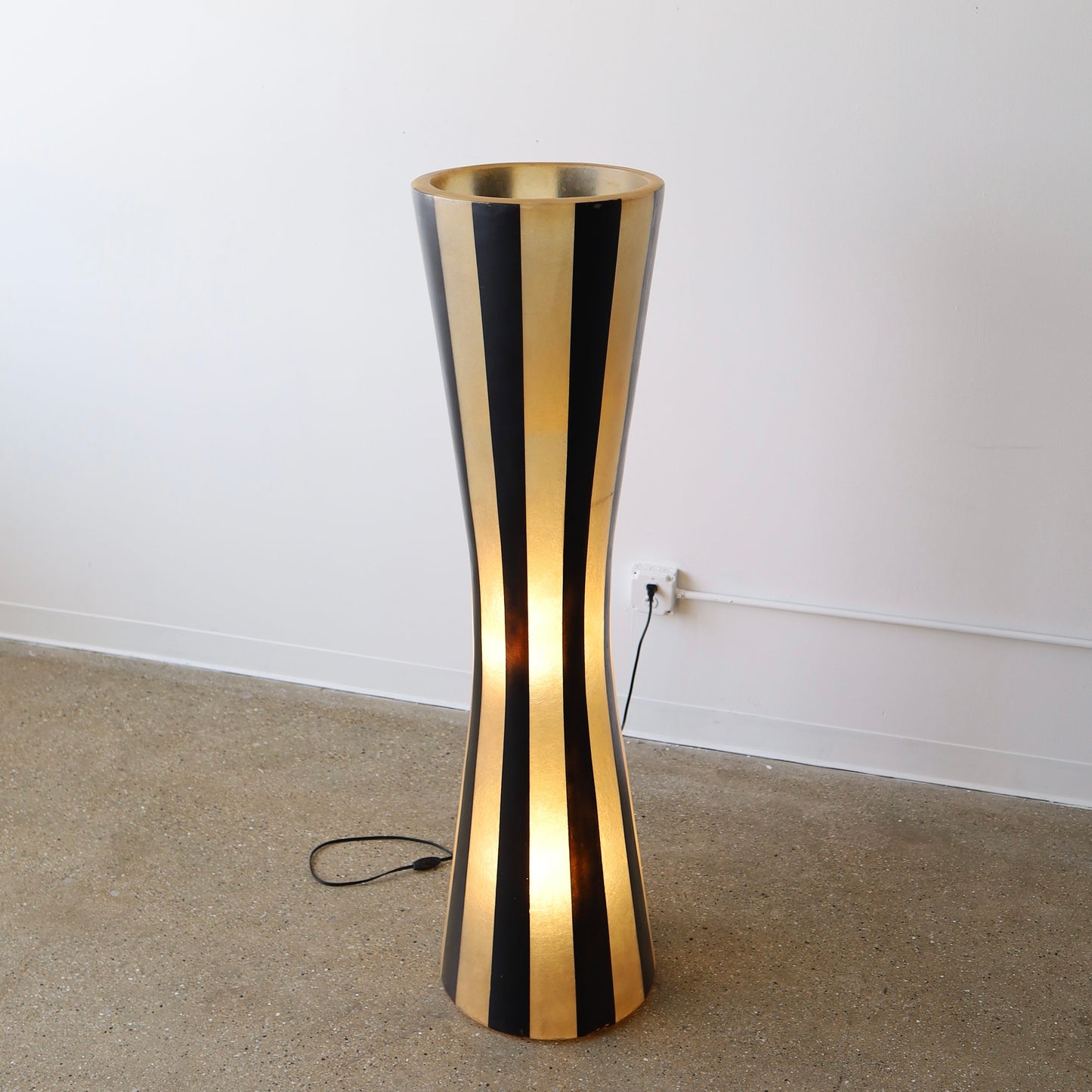 Vintage Planter / Lamp