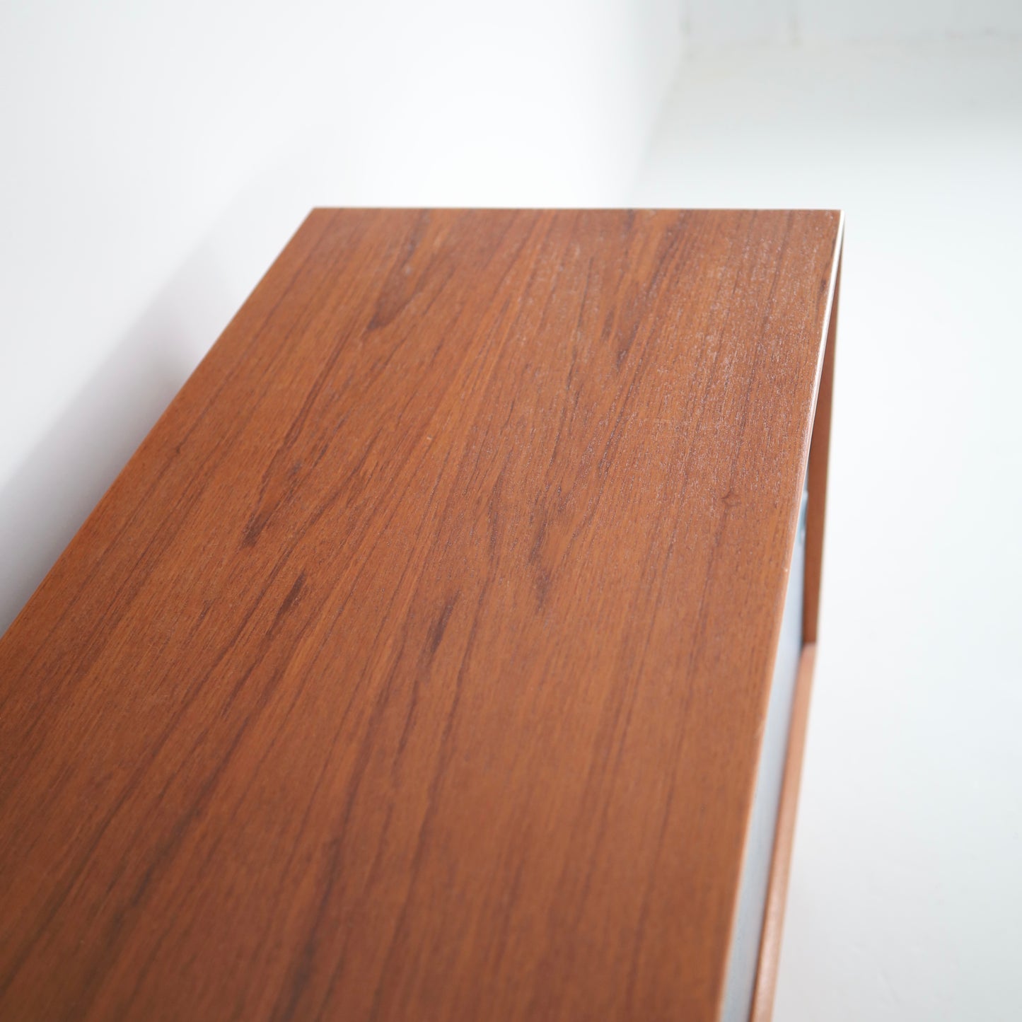 Omann Jun Sideboard