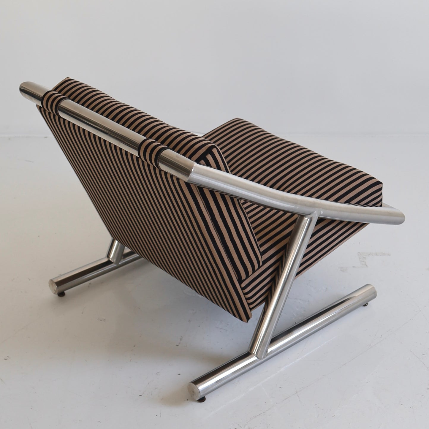 Plato Ginello Lounge Chair