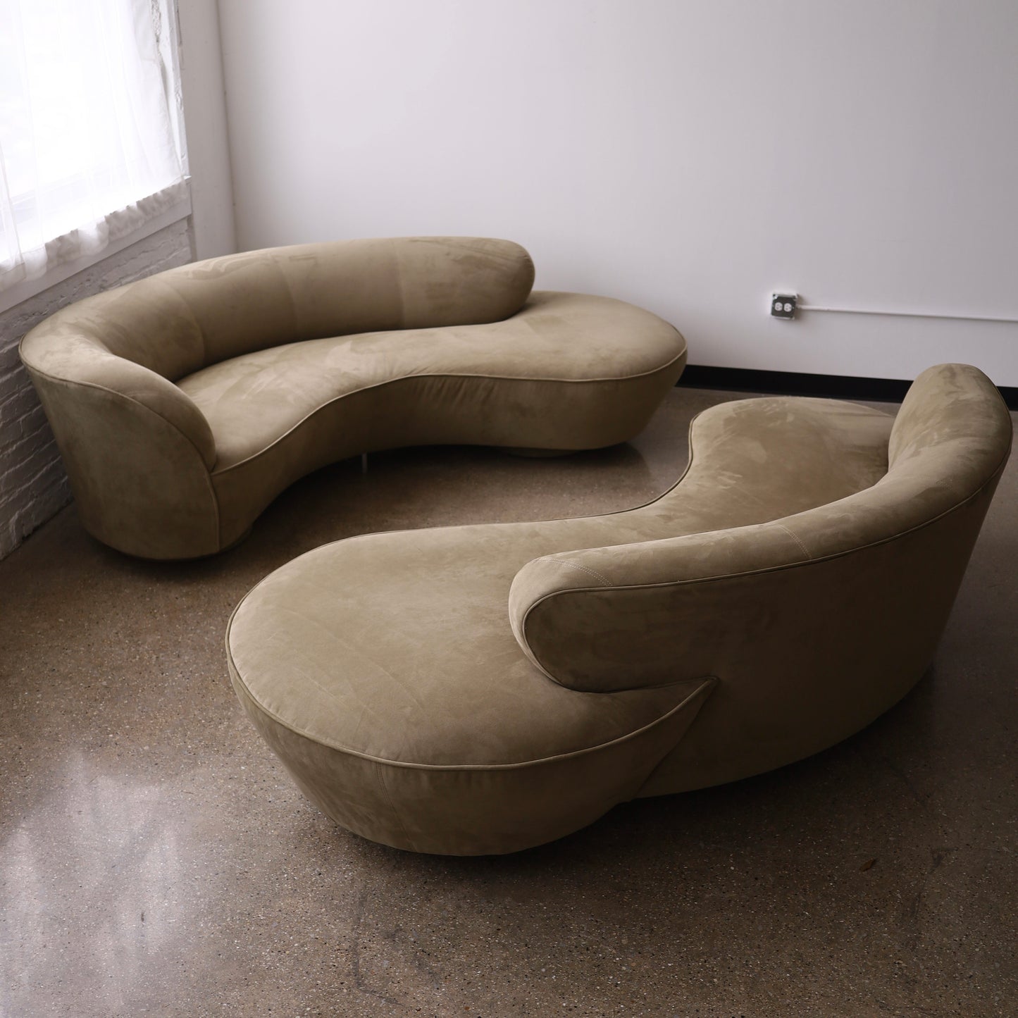 Vladimir Kagan #4891-J Sofa for Directional