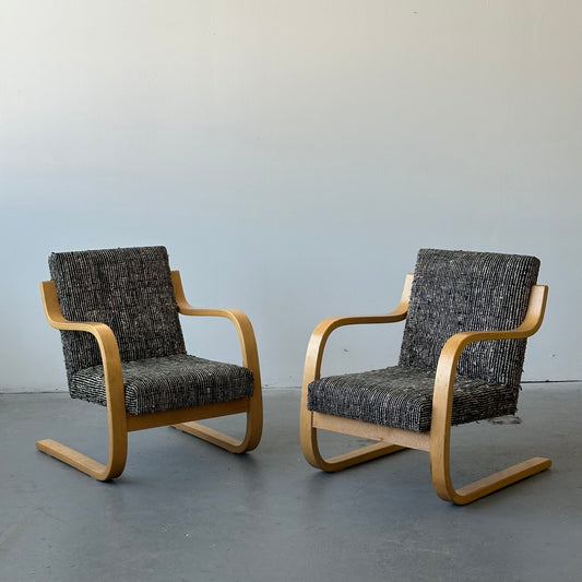 Alvar Aalto 402 Chairs, a pair