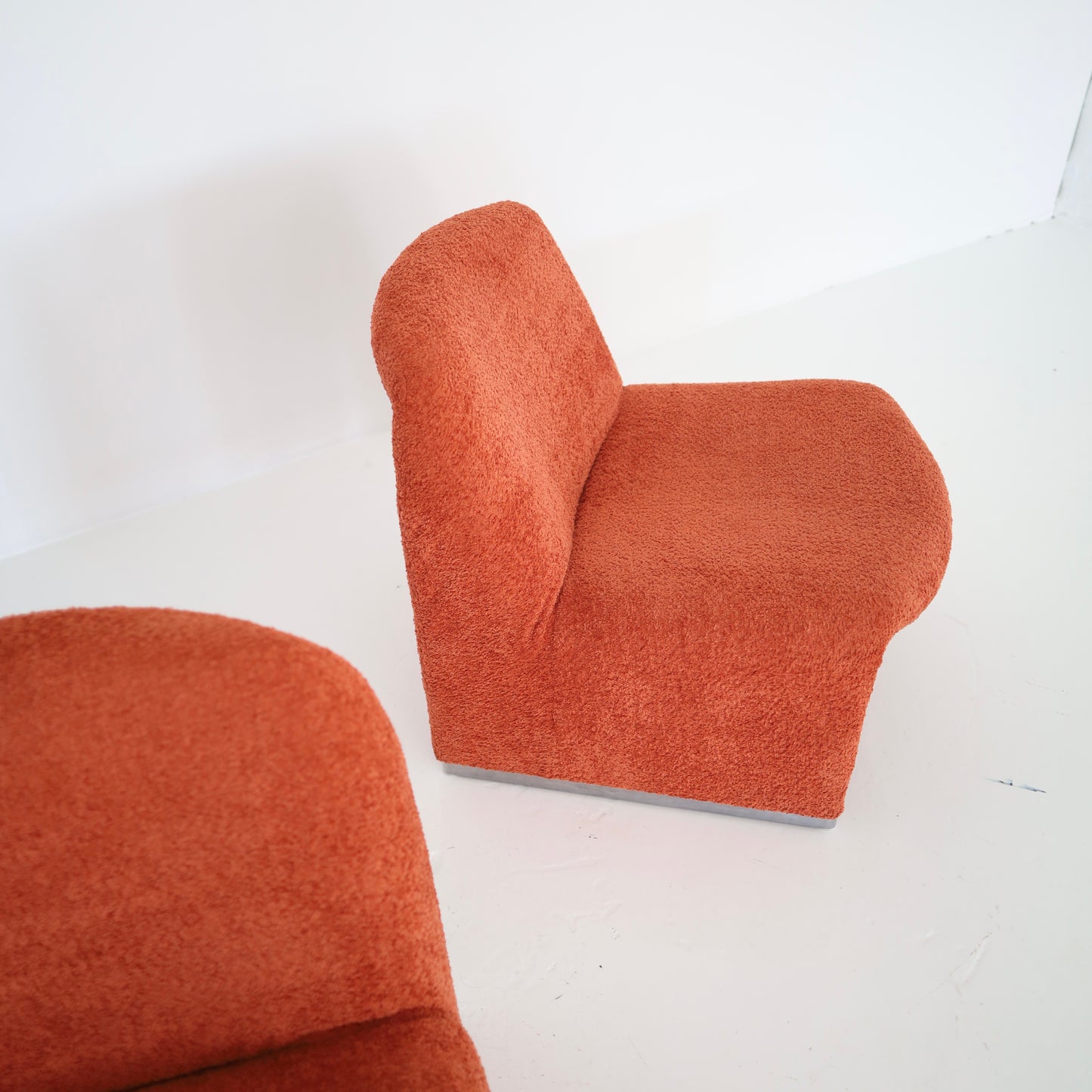 Giancarlo Piretti “Alky” Chairs, a pair