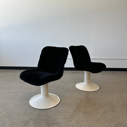 Yrjö Kukkapuro Chairs in Shearling