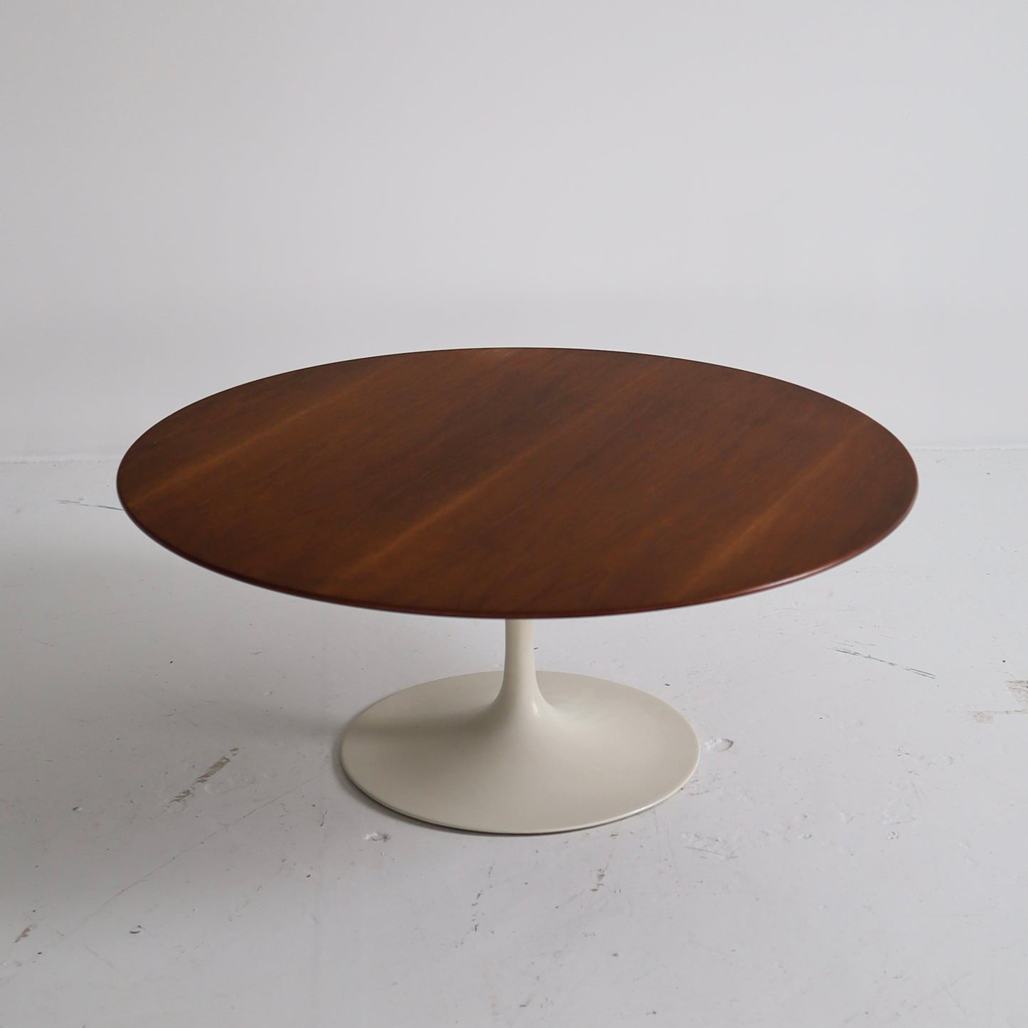 Eero Saarinen Coffee Table
