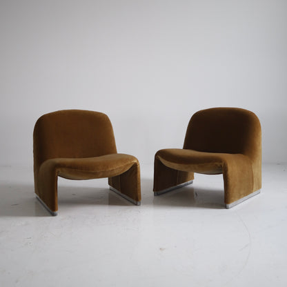 Giancarlo Piretti “Alky” Chairs, a pair