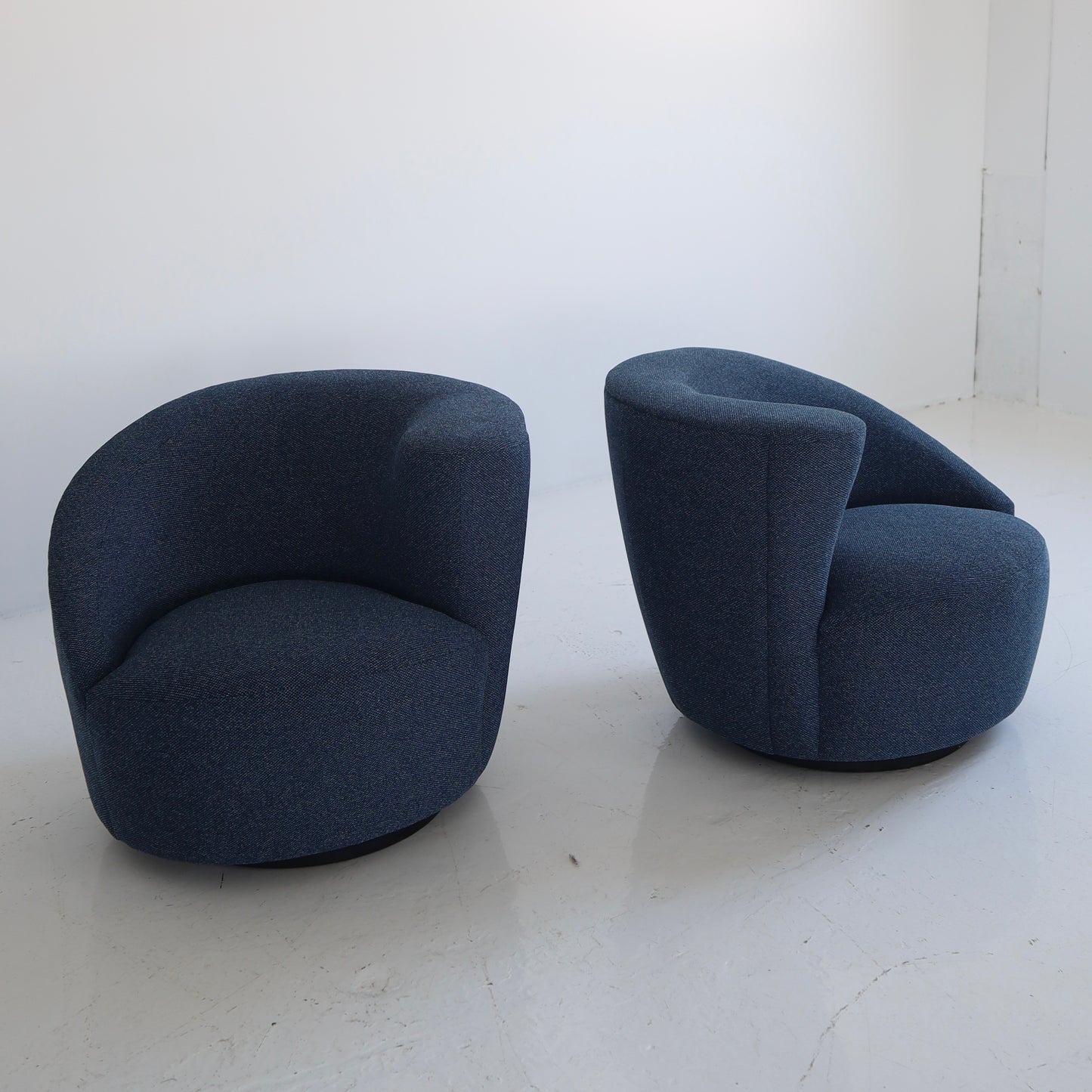 Vladimir Kagan “Nautilus” Chairs, a pair