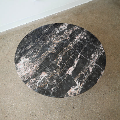 Eero Saarinen Coffee Table