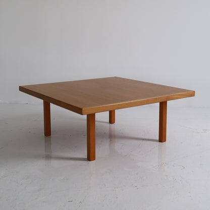 Hans Wegner GE-378 Coffee Table
