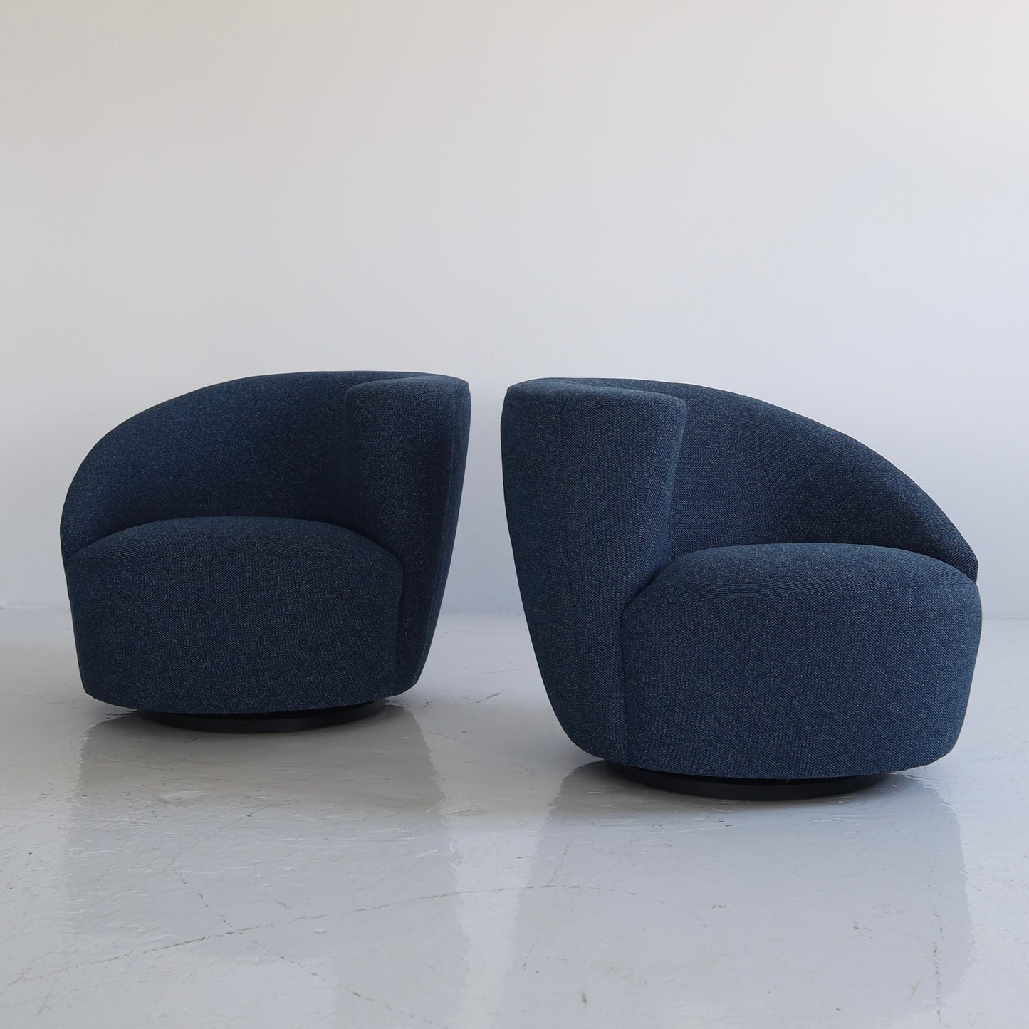 Vladimir Kagan “Nautilus” Chairs, a pair