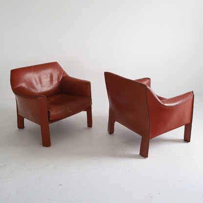 Mario Bellini 415 Cab Lounge Chairs, a pair