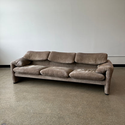Vico Magistretti “Maralunga” Sofa