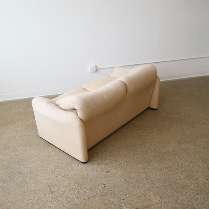 Vico Magistretti “Maralunga” Loveseat