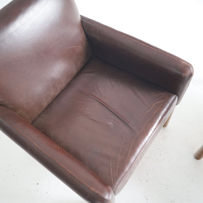 Rare Vico Magistretti “Model 896” Chairs, a pair