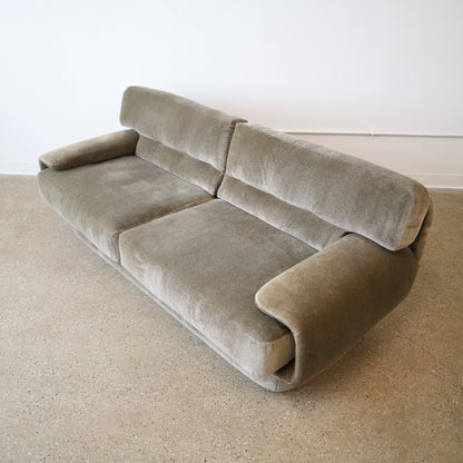 Vladimir Kagan Sofa for Preview