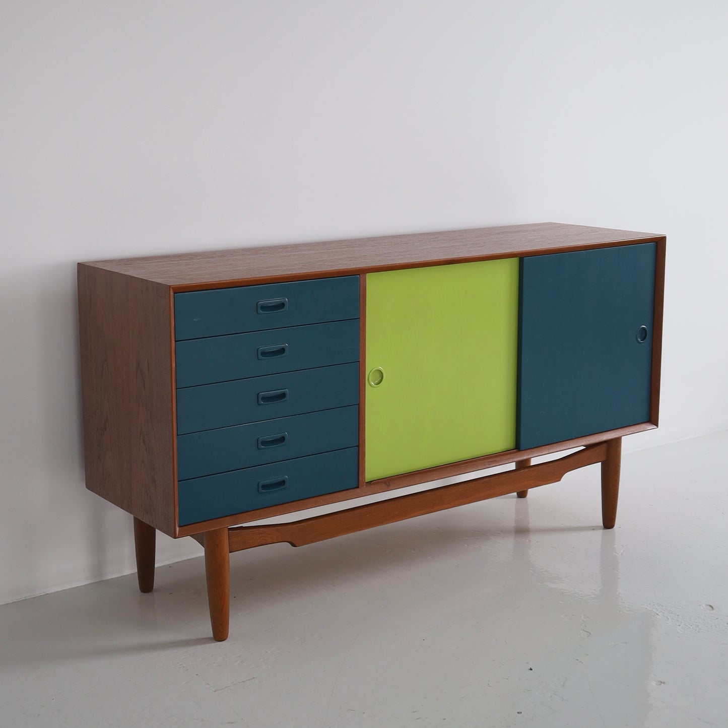 Omann Jun Sideboard