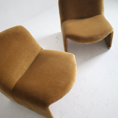 Giancarlo Piretti “Alky” Chairs, a pair