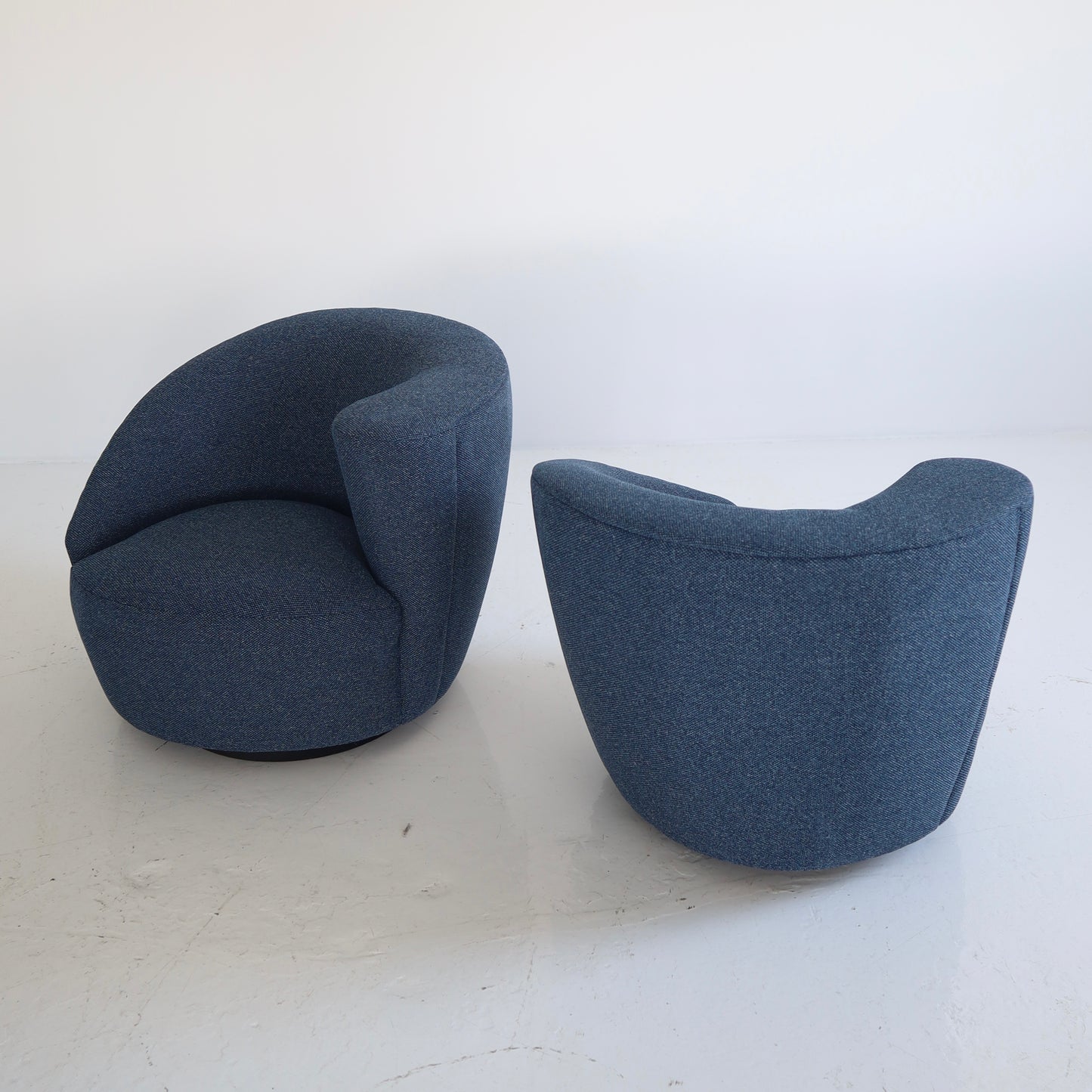Vladimir Kagan “Nautilus” Chairs, a pair