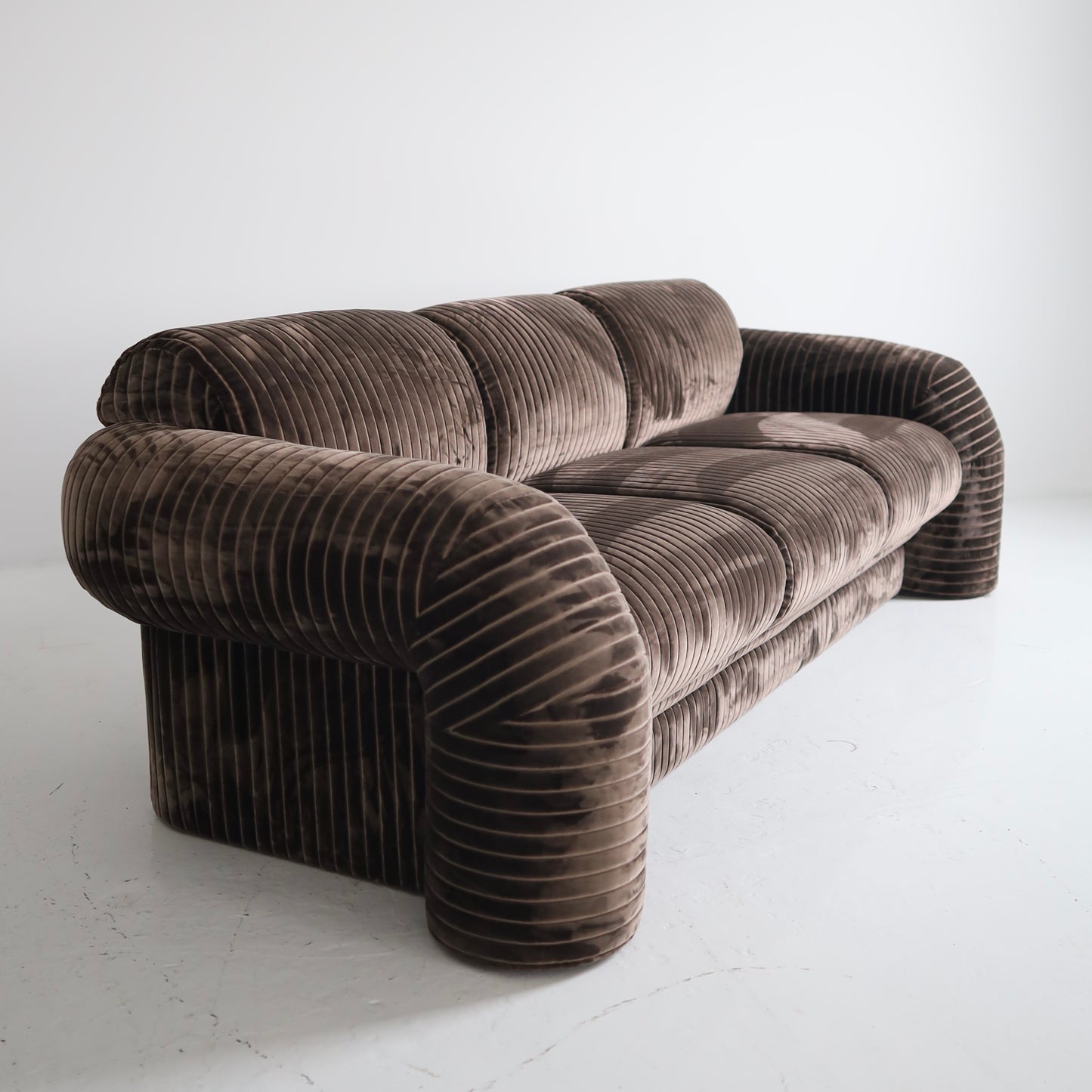 Vladimir Kagan Sofa for Preview