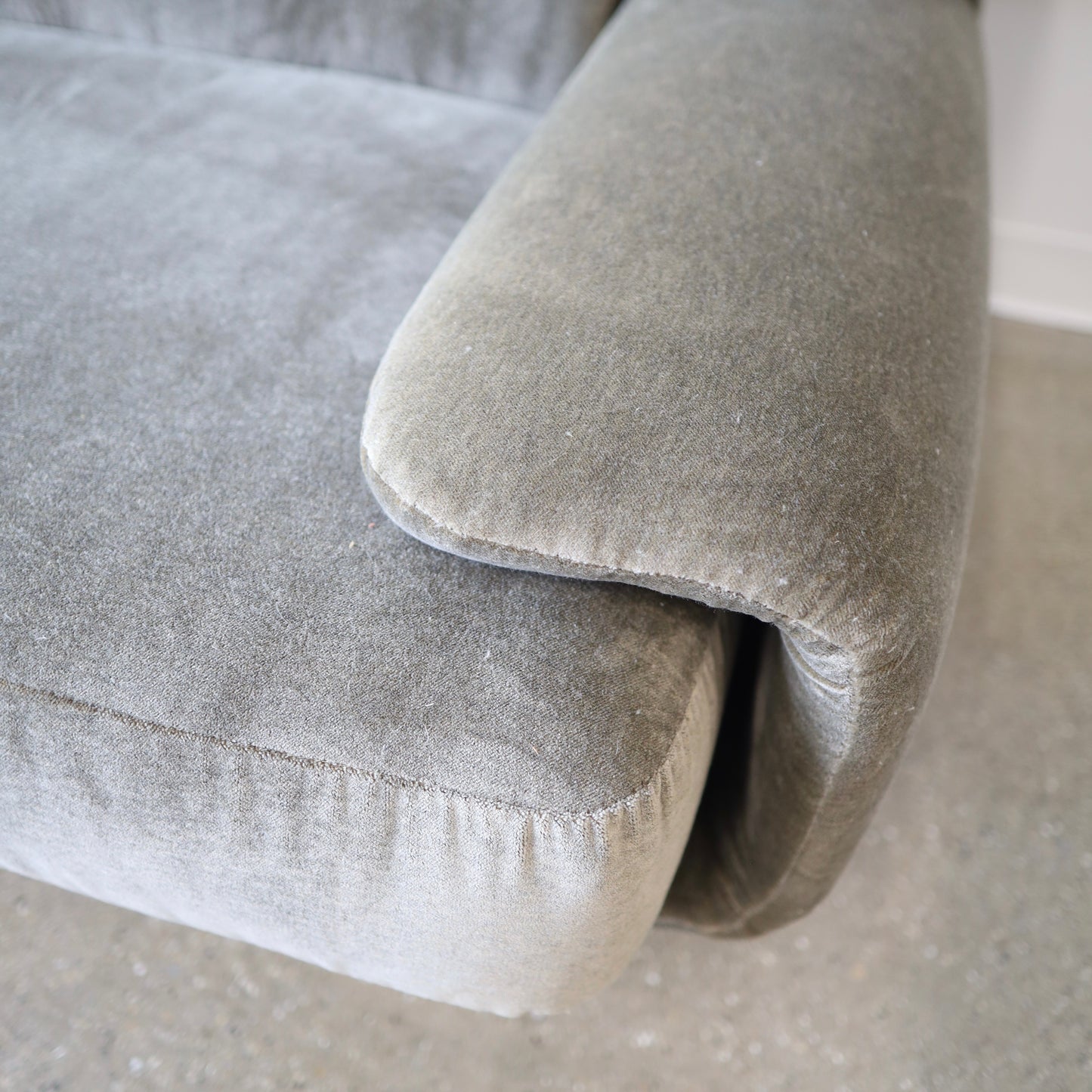Vladimir Kagan Sofa for Preview
