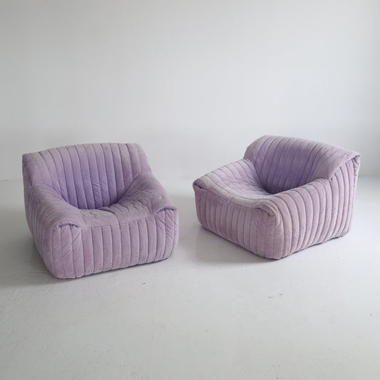 Annie Hieronimus “Sandra” Chairs, a pair