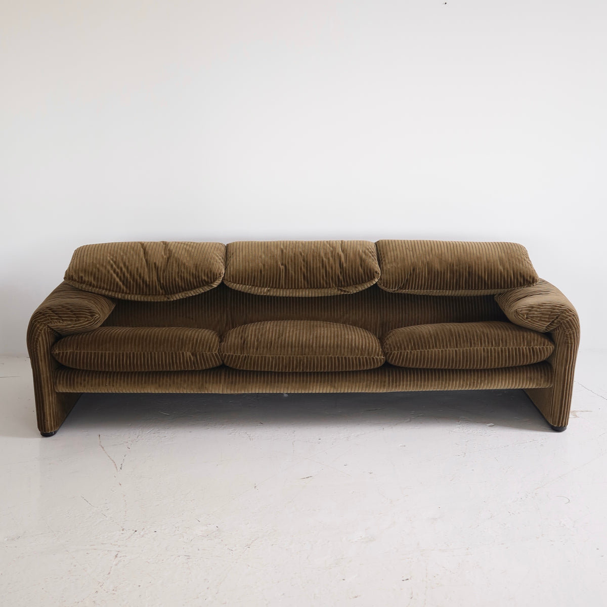Vico Magistretti “Maralunga” Sofa