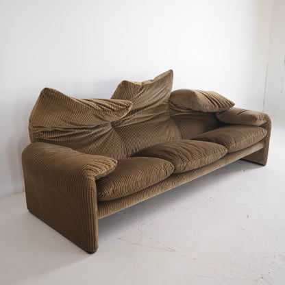 Vico Magistretti “Maralunga” Sofa