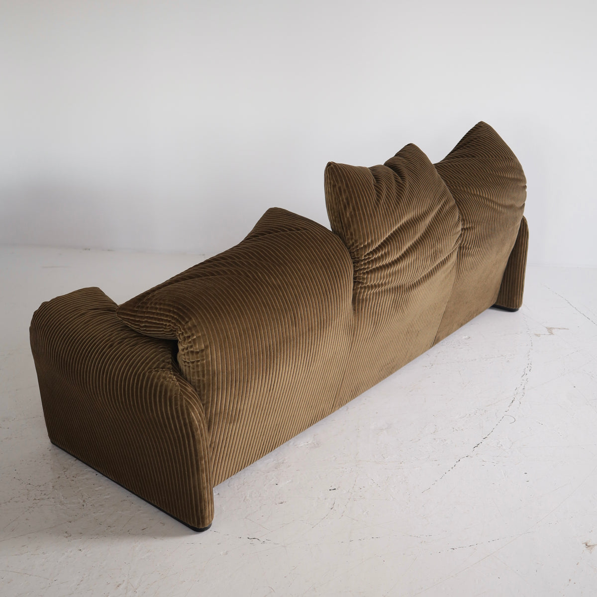 Vico Magistretti “Maralunga” Sofa