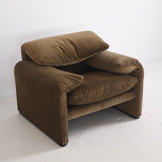 Vico Magistretti “Maralunga” Chair