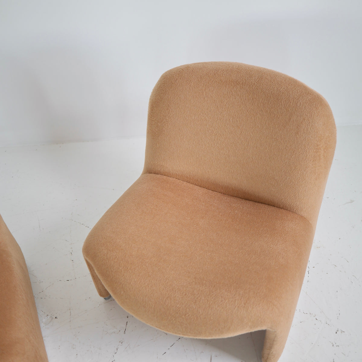 Giancarlo Piretti “Alky” Chairs, a pair