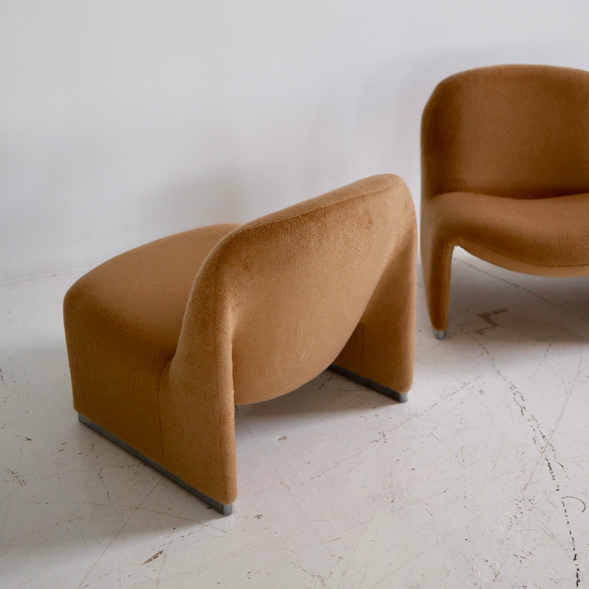 Giancarlo Piretti “Alky” Chairs, a pair