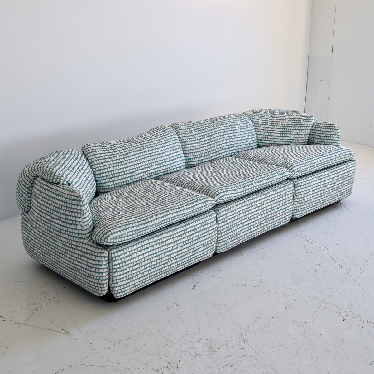 Alberto Rosselli “Confidential” Sofa