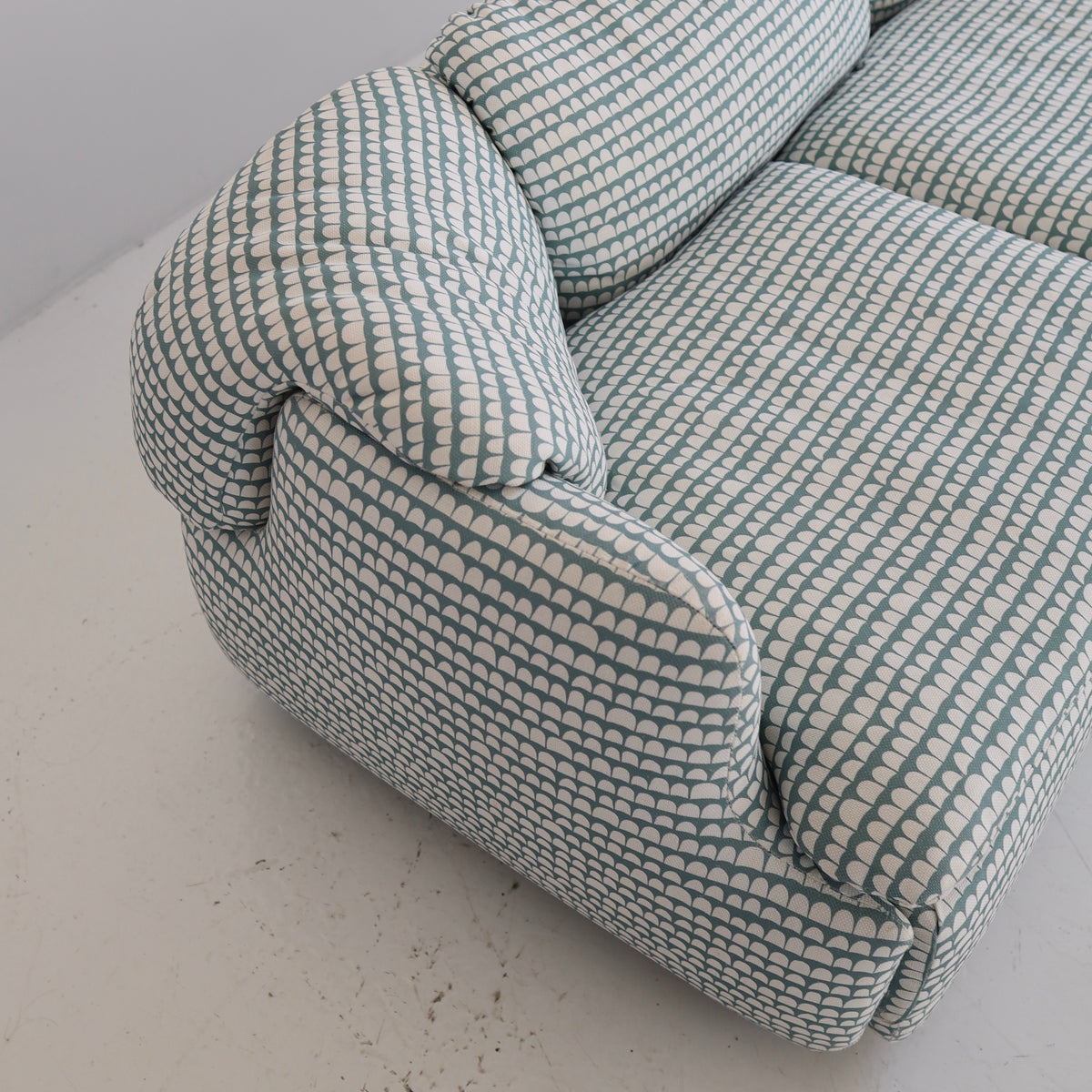 Alberto Rosselli “Confidential” Sofa