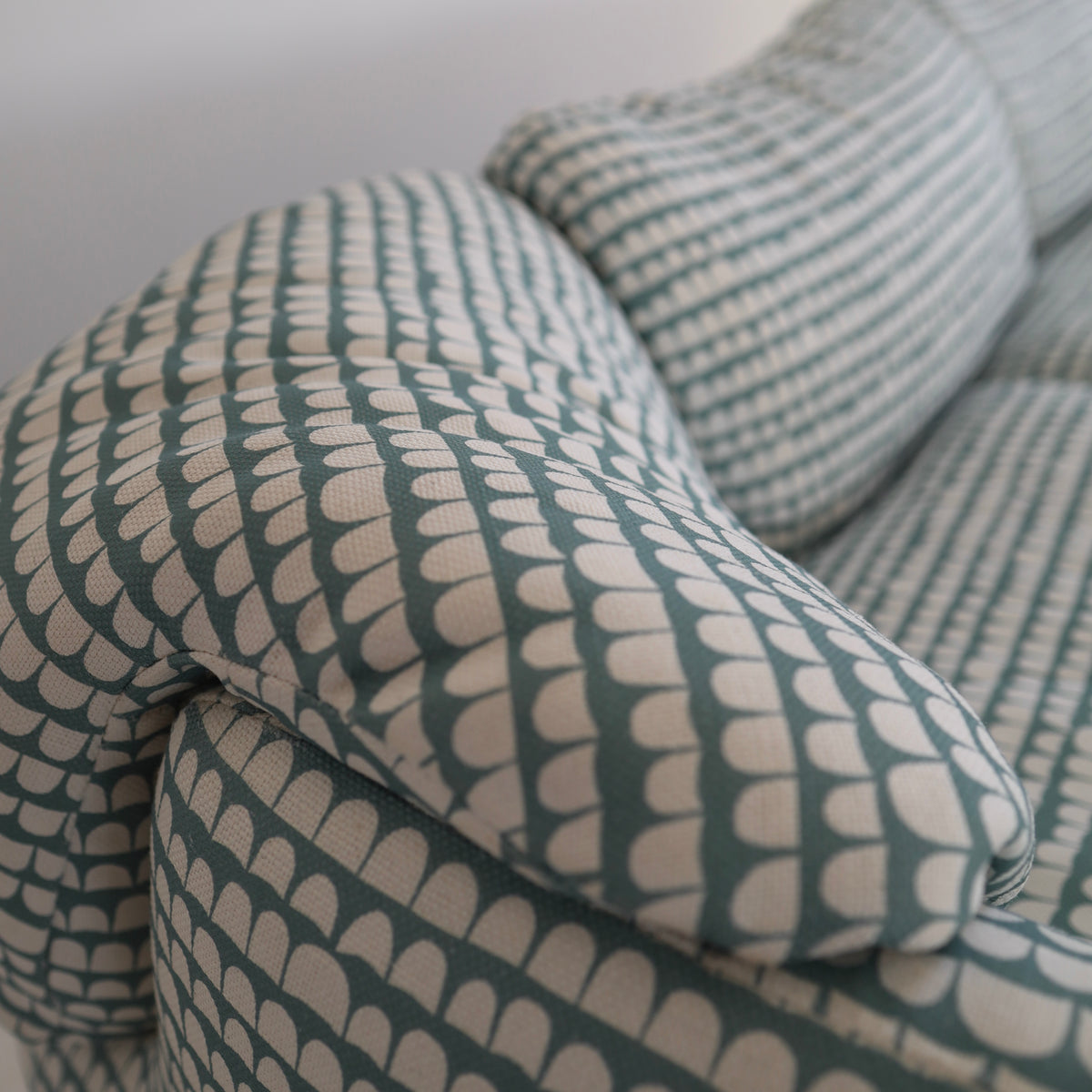 Alberto Rosselli “Confidential” Sofa