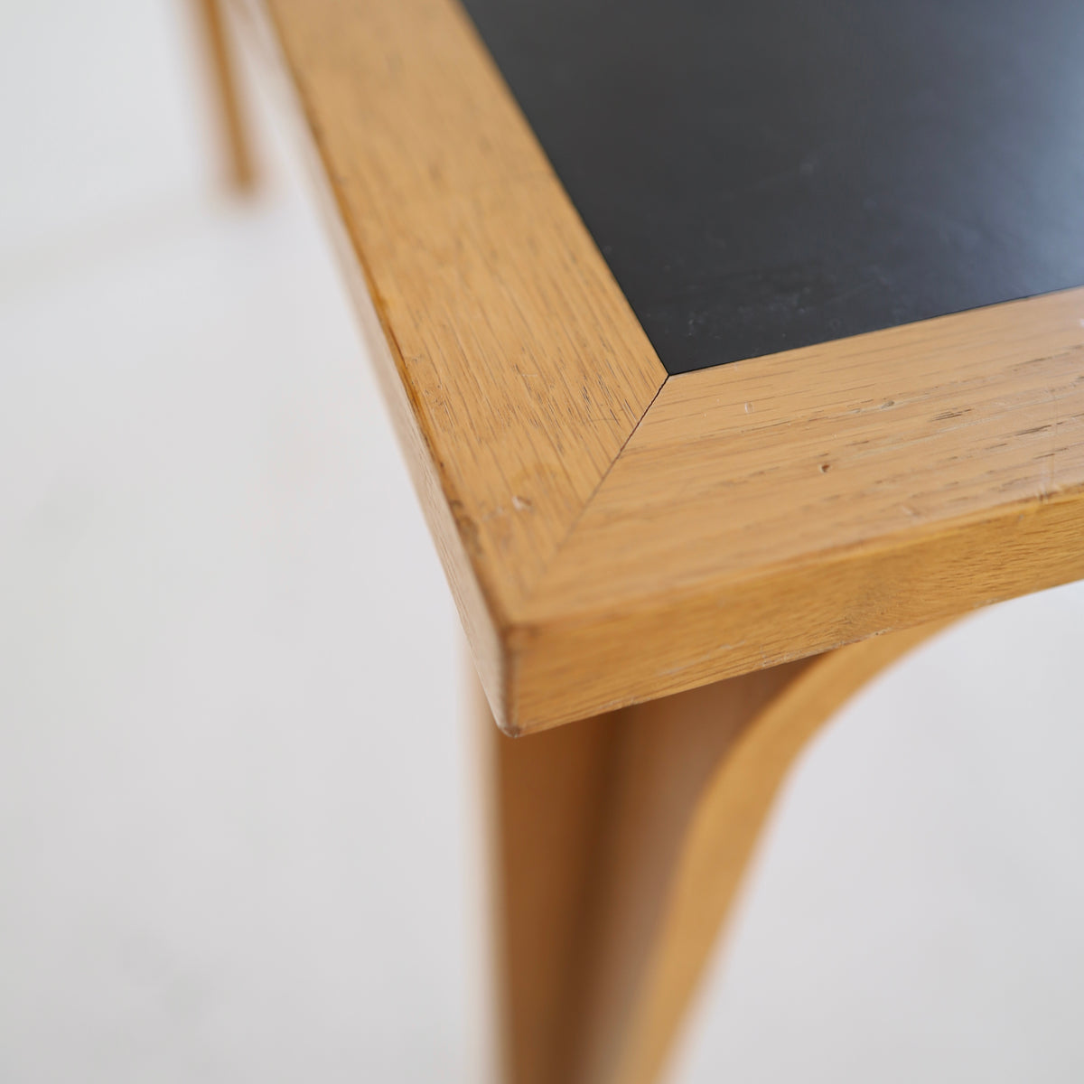 Magnus Oleson Dining Table