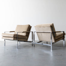 Load image into Gallery viewer, Milo Baughman Lounge Chairs for Thayer Coggin
